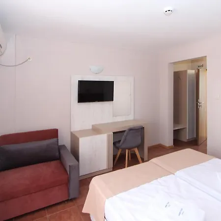 酒店 Perla 索佐波尔