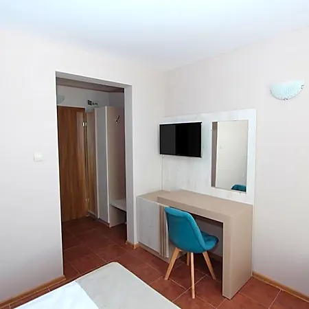 Perla Hotel 3*