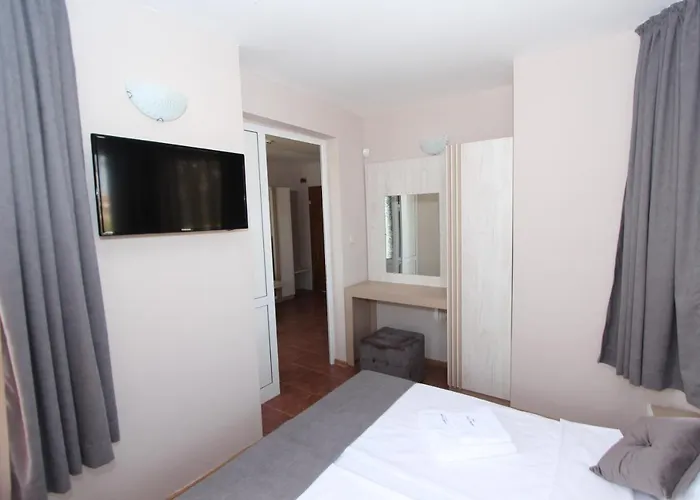 Hotel Perla 3*